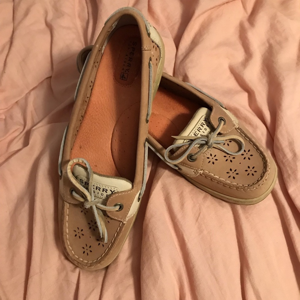 RARE new women’s sperry boat shoes